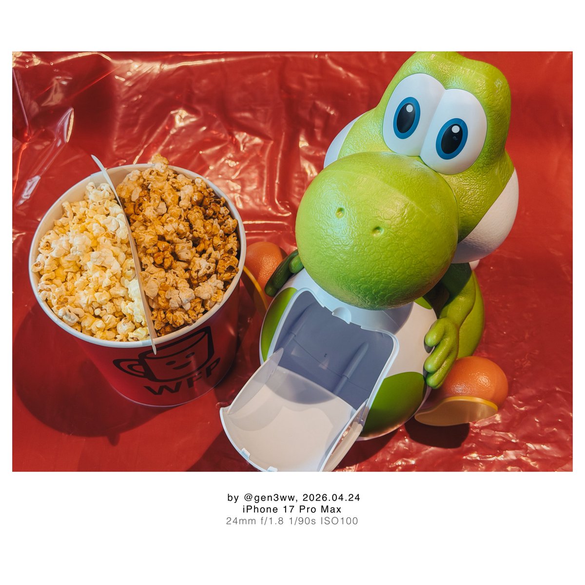 本日公開日！🎬 ヨッシーの ポップコーンボックスお迎えｯ🍿🥚🦖 #映画