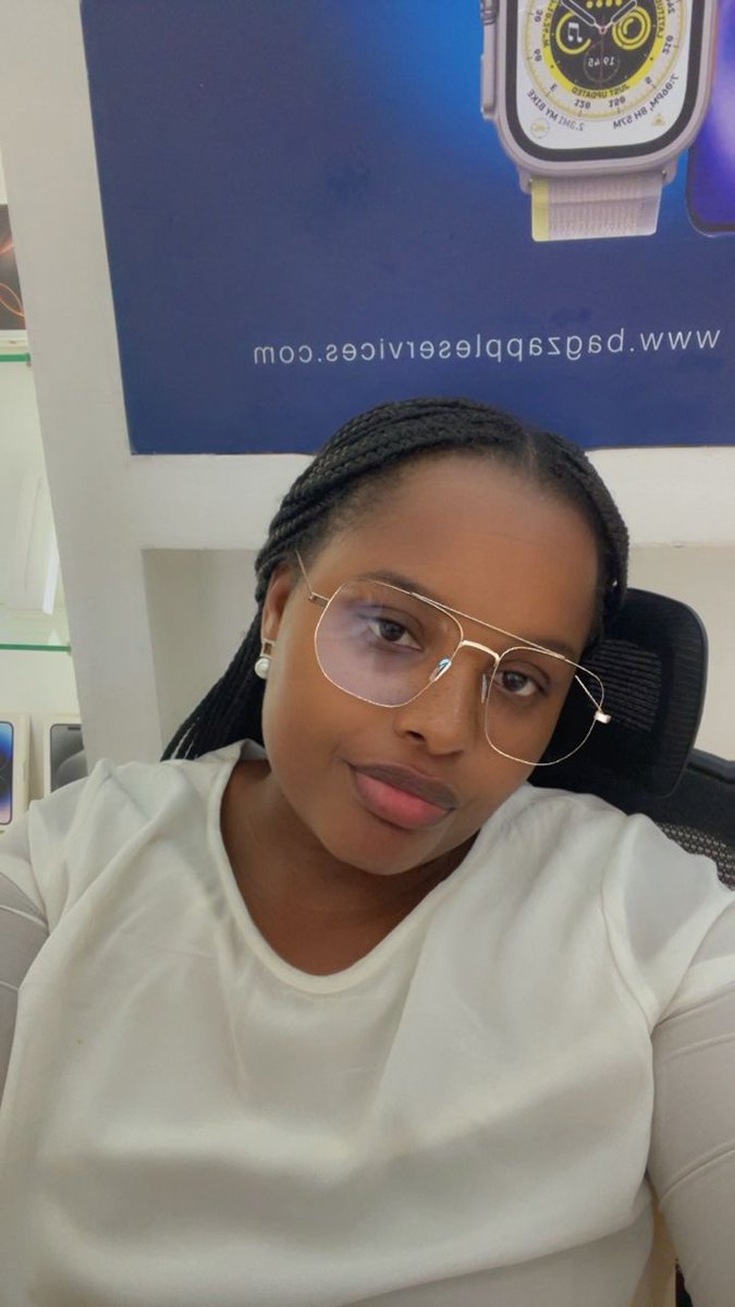 emilytris tweet media