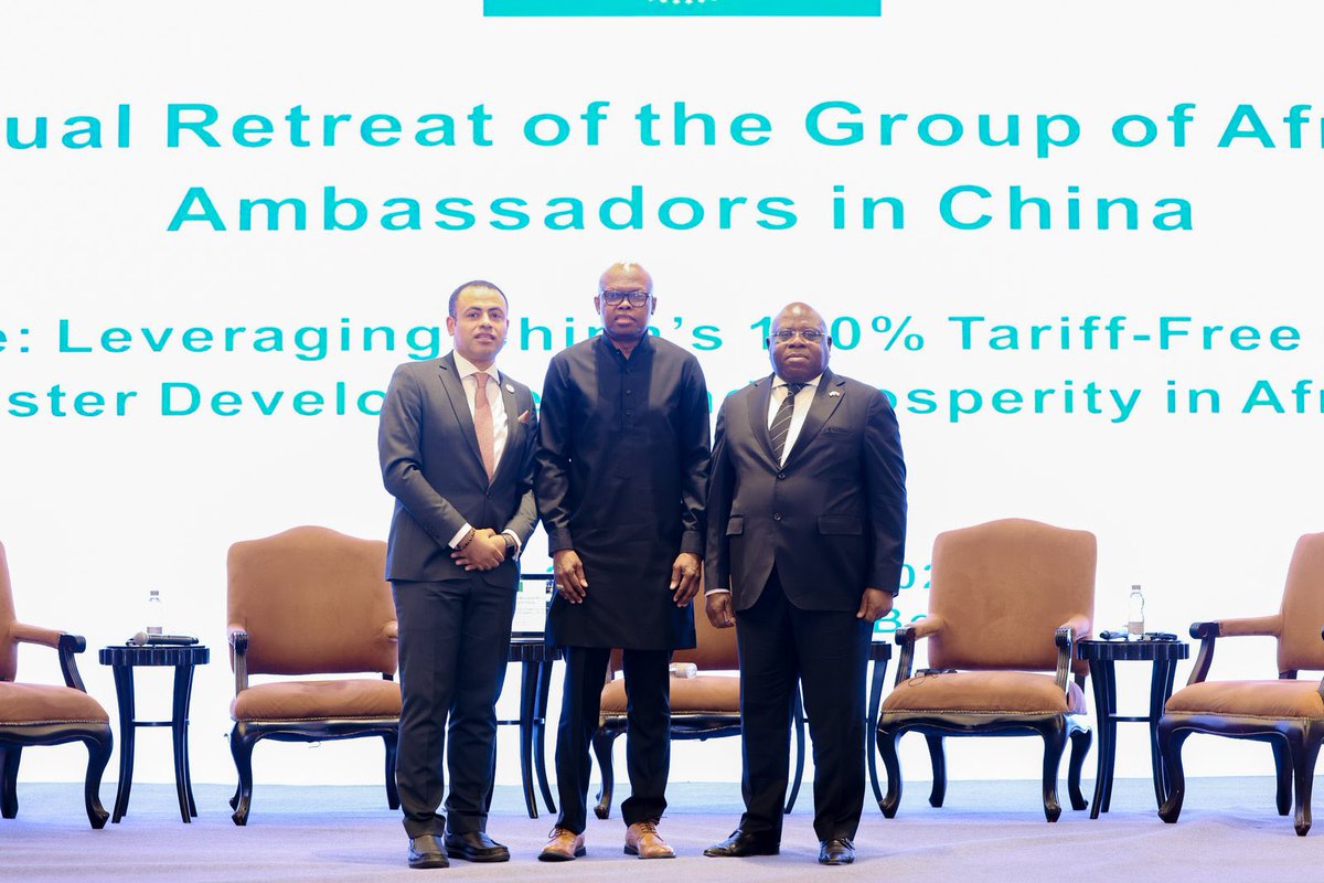 AUMission_China's tweet image. Annual Retreat of the Group of African Ambassadors in #China 🇨🇳  on the theme “Leveraging China’s 100% Tariff-Free Offer to Foster Development and Prosperity in Africa”:

#Session 2 on: Market Access and Standards.

Lead Speakers: H.E. Mr. Abu Bakarr Karim, Ambassador of the
