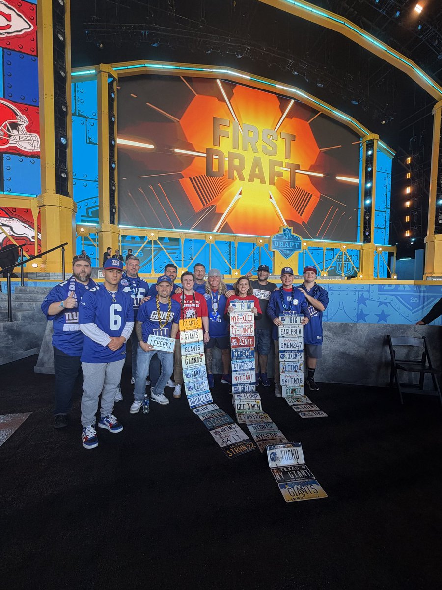 teams4taps tweet media