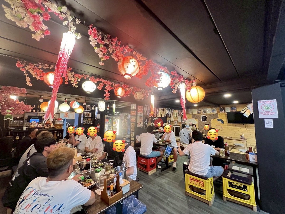 sunset_pattaya's tweet image. 麺屋日の出です☀️
パタヤは一年で一番暑い時期になりました。
暑い中、いつもご来店ありがとうございます❣️

日の出では魚介ラーメン、辛味噌ラーメン、二郎系ラーメンの3品が人気です。

昼間から熱々ラーメンとビール🍺
最高ですよ😋 お待ちしています

#パタヤ #日の出 #pattaya #林虎