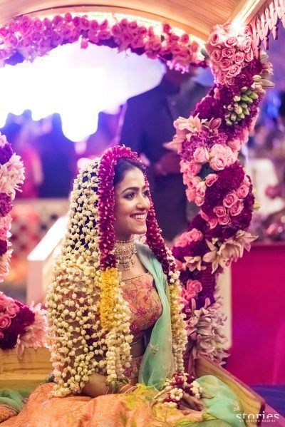 ThreadsWerindia's tweet image. 🌸👰 Mogra flower dupatta—ethereal charm for brides. 👉 See details: buff.ly/ZBv7Zgt

#BridalBuzz  #WeddingGoals #EthnicStyle #FlowerFashion #Threads #WeRIndia