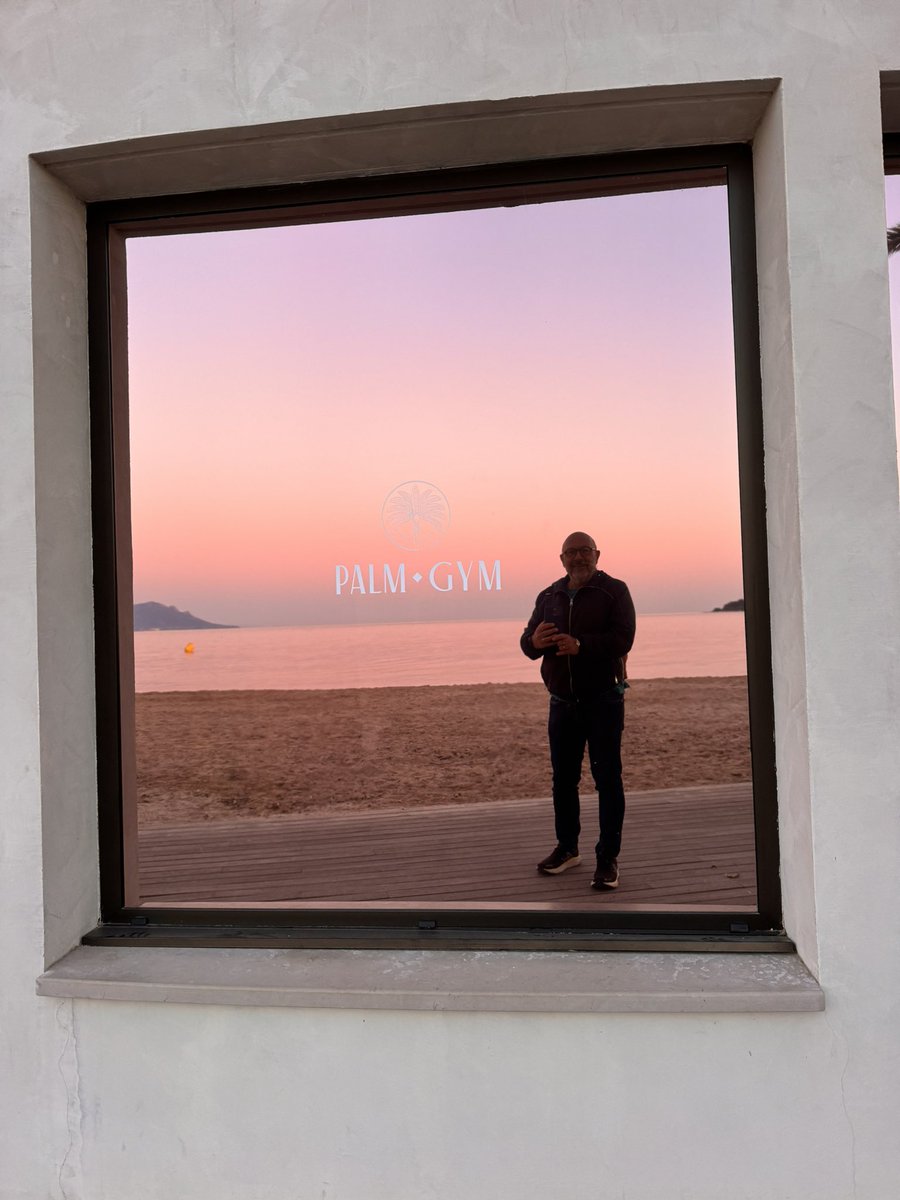 ReneTombarel's tweet image. L’aurore #cannes #CotedAzurFrance @Cannes_France @villecannes