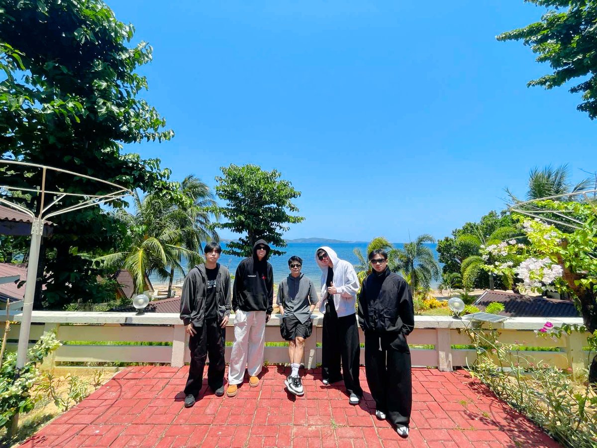 wriveph's tweet image. ➤ #WRIVE: Arrived in Oriental Mindoro for #BulalacaoDay2026! 🏝 ☀ See you tonight at 7PM at the Bulalacao Bay Park!

Stream our album on @spotifyph!
sptfy.in/wriveonspotify

#ABSCBN #StarMagic 
#StarMusicPH #PPOP #Fiesta