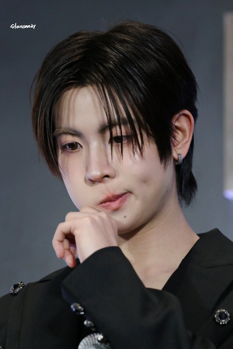 มีคนทักมาสั่งไดฟูกุทุ๊กวันนน 😆 วันนี้พาไดฟูกุเวอร์ชั่นเช็ดหนวดแมวมาครับ น่าย๊ากกกกก อยากบีบแจ้มมมม 

#TleFirstone #เติ้ลเฟิร์สวัน 
#Firstone <a href="/firstone_wnk/">FirstOne</a>