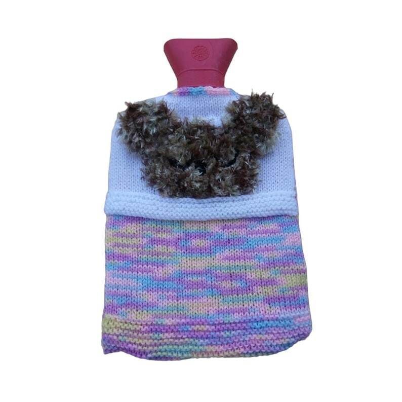 knittingtopia's tweet image. Keep your little ones warm with our hand-knitted children's hot water bottle cover featuring a fluffy teddy design. The perfect winter accessory and cosy sleeping companion.
knittingtopia.etsy.com/listing/168702…
#etsy #handmade #giftideas #giftsforkids #craftbizparty #MHHSBD