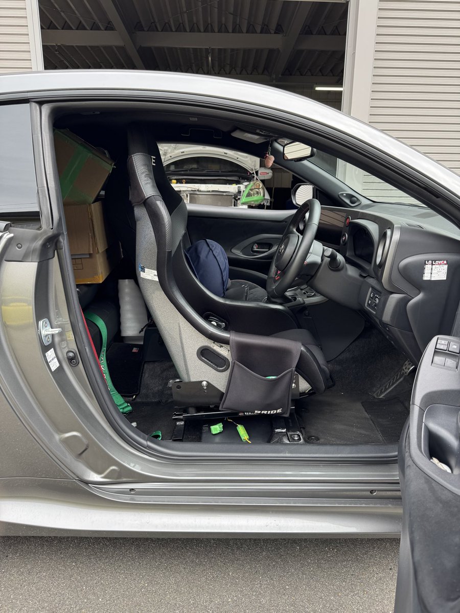HarryCheung777's tweet photo. リジッドさんのシートスペーサー入れました
ほぼ立てて運転してる😅 https://t.co/U9waNtrb2q