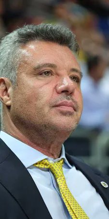 Artık yolun sonuna geldik.
İnat ederek ne kendinizi ne Fenerbahçe’yi yormayın.
   
Beklentimiz , futbol aklıydı. O da yok.
Üstelik maddi katkı da ortada değil.

Fenerbahçe’nin hakları korunamıyor, kulüp her alanda geri gidiyor.

Ne sabır kaldı ne de verilecek süre.
<a href="/Fenerbahce/">Fenerbahçe SK</a>