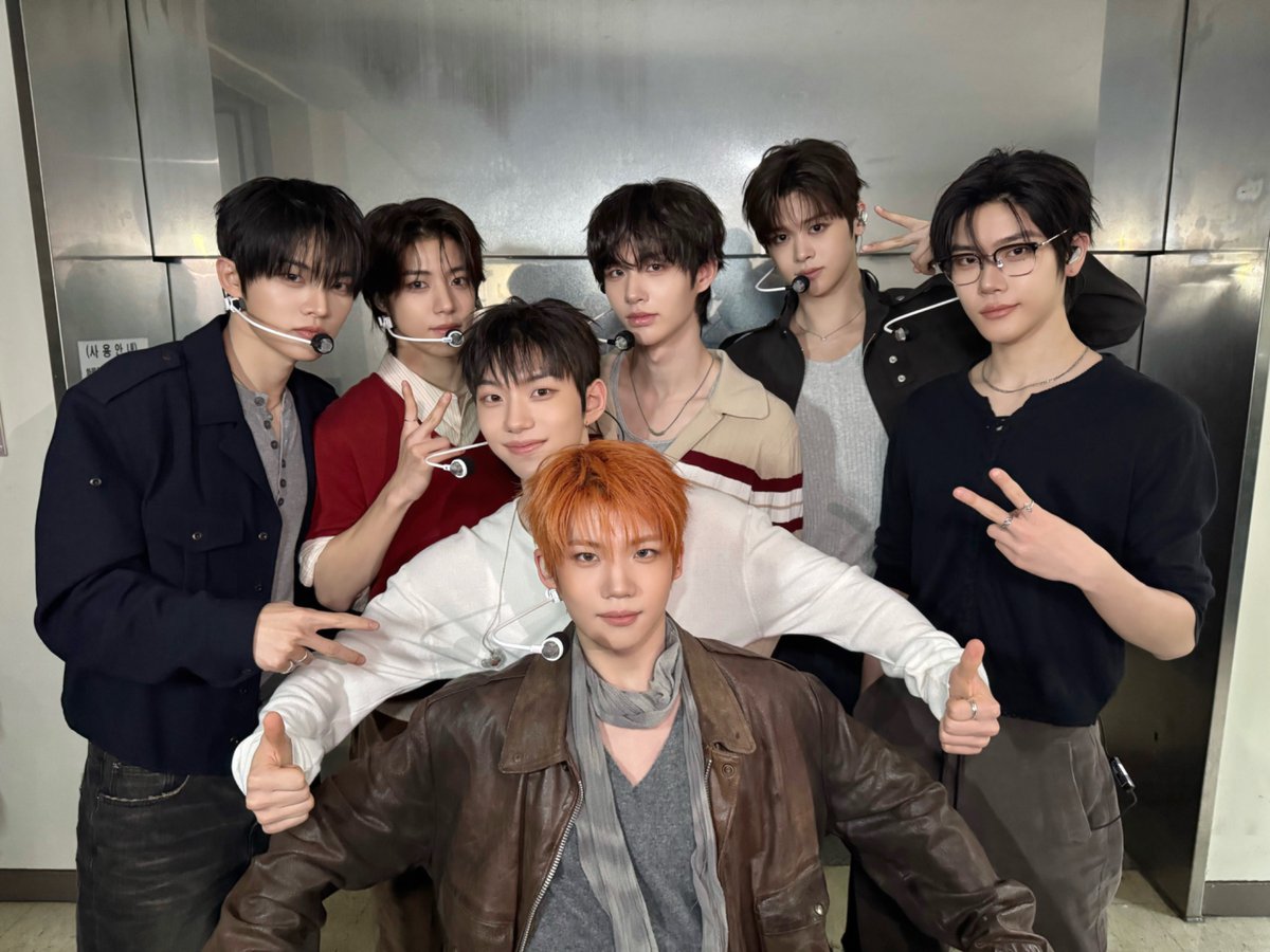 closeyoureyes_7's tweet photo. [📸] 
CLOSE UP  
260424 arirang TV 
<SIMPLY K-POP Gateway To Korea> 💥

#CLOSEYOUREYES #클로즈유어아이즈
#CYE #클유아
#OVEREXPOSED #POSE https://t.co/Uza8OIkssg