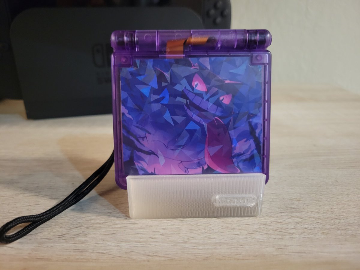CorrealeCodes's tweet photo. Completed the premium Gengar themed GBA SP today! Ive been waiting on this one 😍 #retro #nintendo #gba #gameboy #gbasp https://t.co/eJGhg1FySw