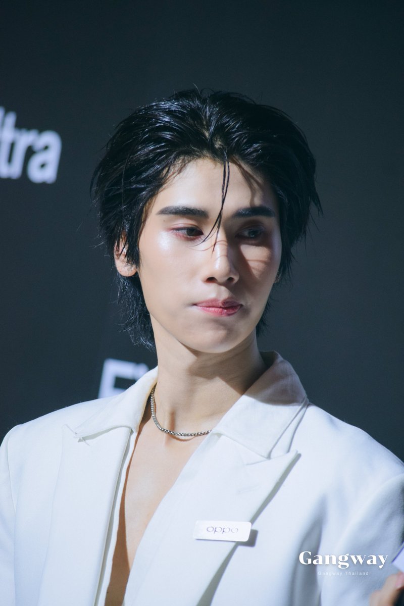 gangwayth's tweet photo. "ดัง ณัฎฐ์ฐชัย" #dunknatachai ในงาน “Ultra Imaging Night OPPO Find X9 Ultra | OPPO Find X9s”

JOONGDUNK X OPPO FINDX9

#OPPOFindX9UltraTHxJoongDunk 
#OPPOFindX9UltraTH
#HasselbladinPocket
#ถ่ายสวยระดับมืออาชีพ
#oppothailand
#gangwaynews https://t.co/E124HeNGGT