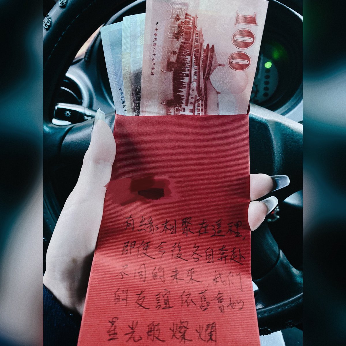 🅜🅘🅝🅘 tweet media