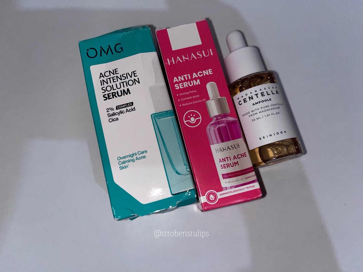 Basic skincare yang engga bole ke skip bagi aku itu serum dan ampoule, berikut beberapa serum dan ampoule yang lagi sering bgt aku pakek, cocok buat yg kulitnya berjerawat🫶 

Fyi: skin typeku itu kombinasi (sensitif, ance prone, oily khususnya dibagian T zone yahh)🤗💖