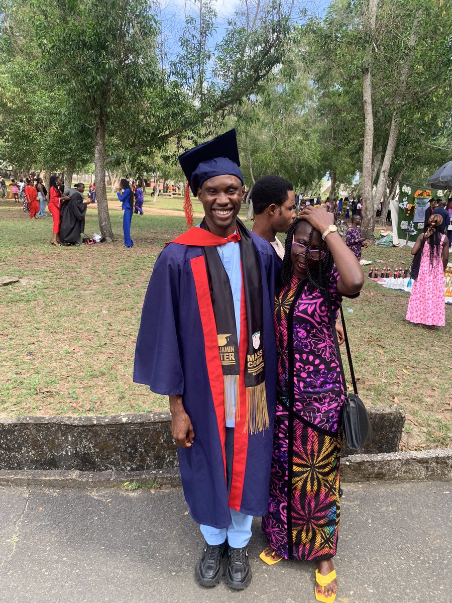 BenjaminPe59609's tweet image. Happy 15th Convocation 🎓to me,am grateful.
#graduate #classof2025