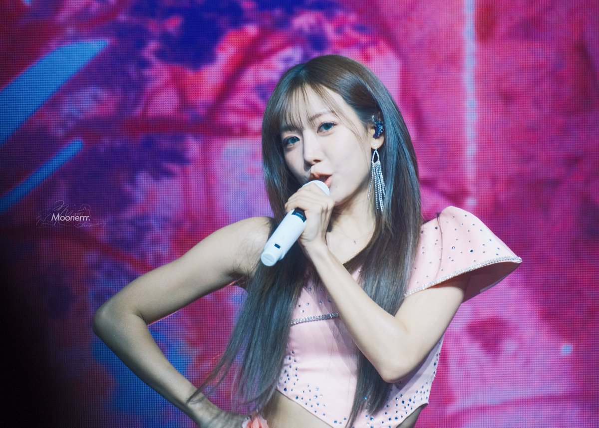 Moonerrr_'s tweet photo. 260419
The Origin: APINK in Hong Kong

🍕
넌 내 거야!

#에이핑크  #Apink 
#김남주 #Namjoo 
@APINKKNJ https://t.co/0G5PAOVhvU