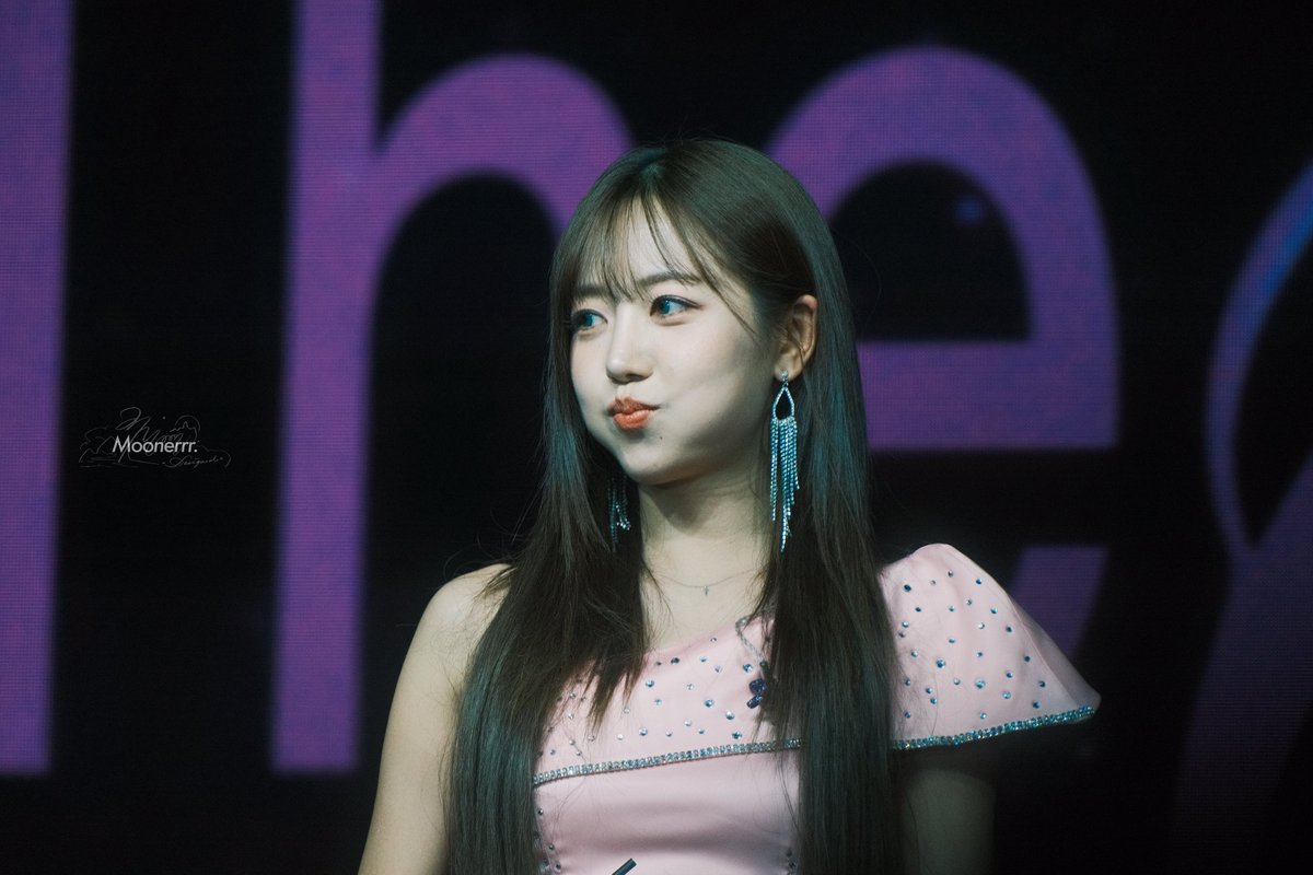 Moonerrr_'s tweet photo. 260419
The Origin: APINK in Hong Kong

🍕
넌 내 거야!

#에이핑크  #Apink 
#김남주 #Namjoo 
@APINKKNJ https://t.co/0G5PAOVhvU