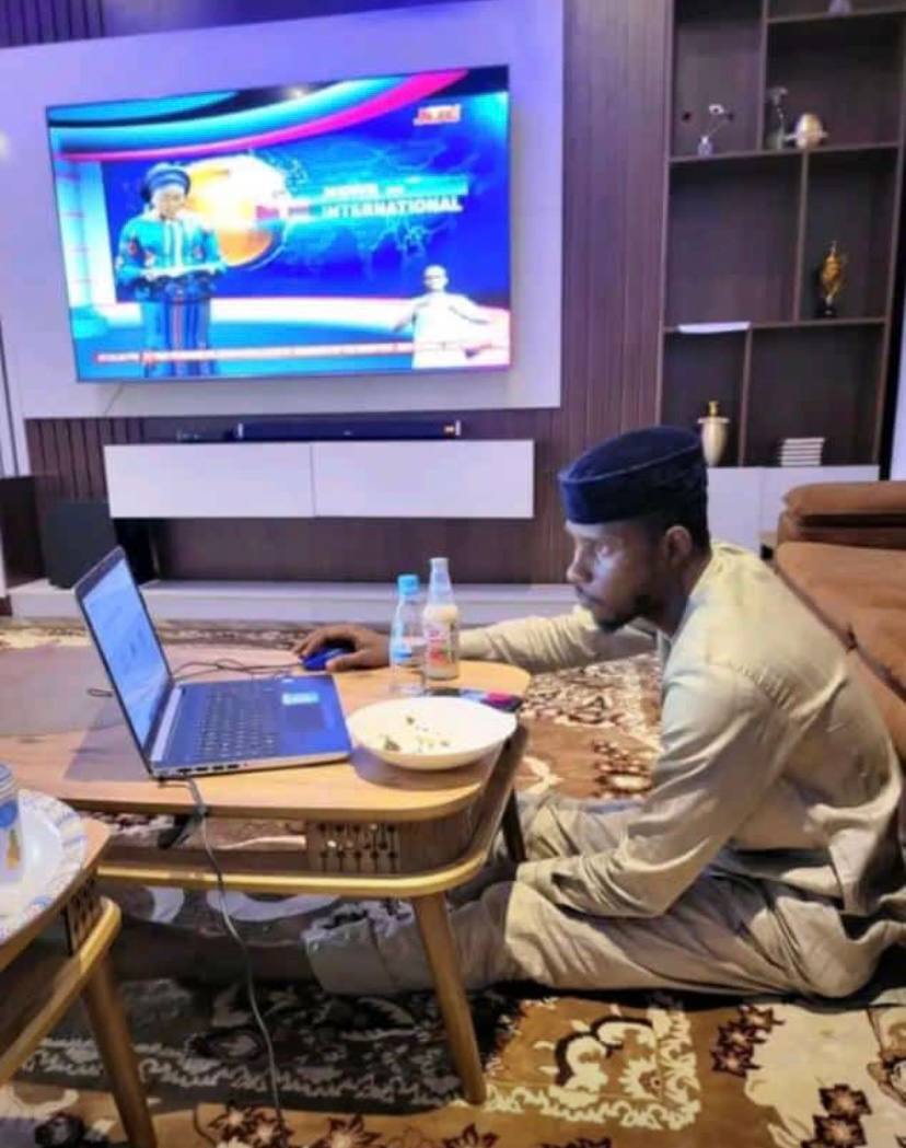 Devmustee tweet media