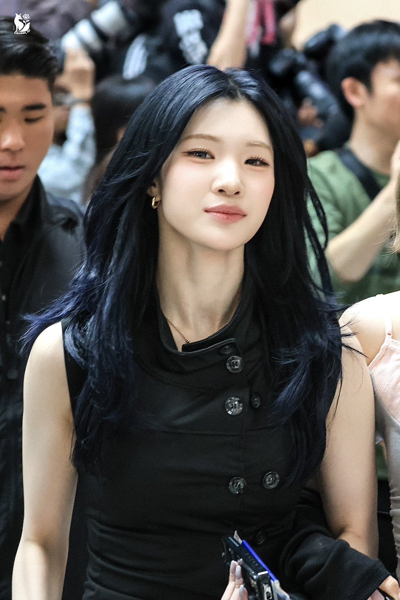 Xi0enen_123 tweet media