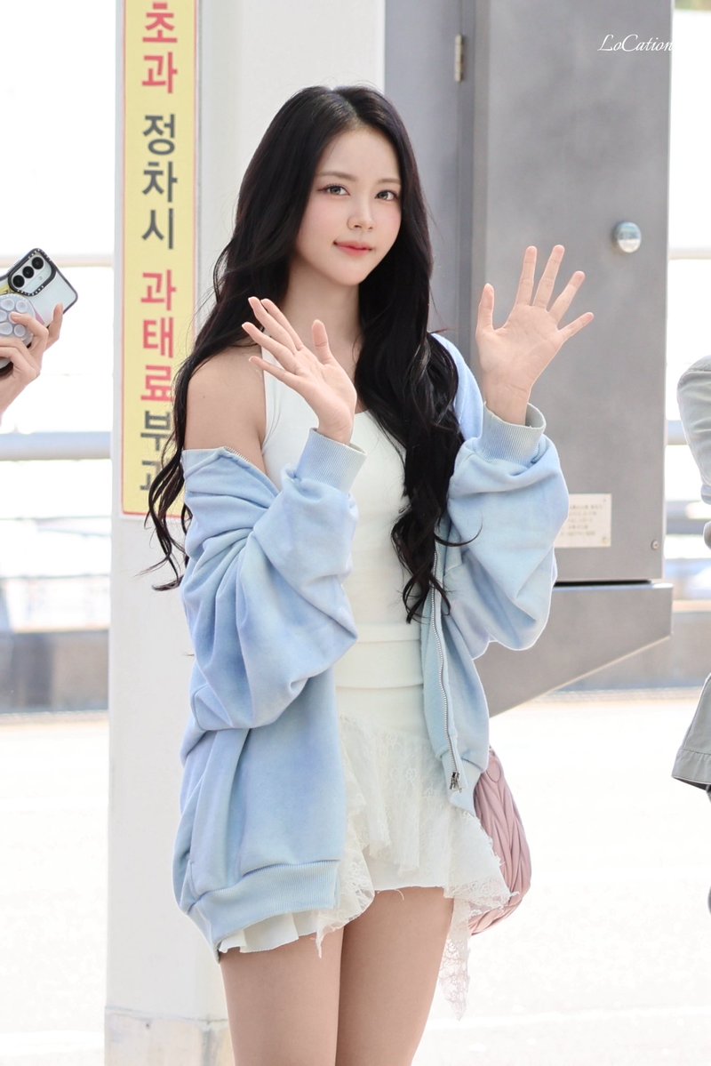 LoCation tweet media