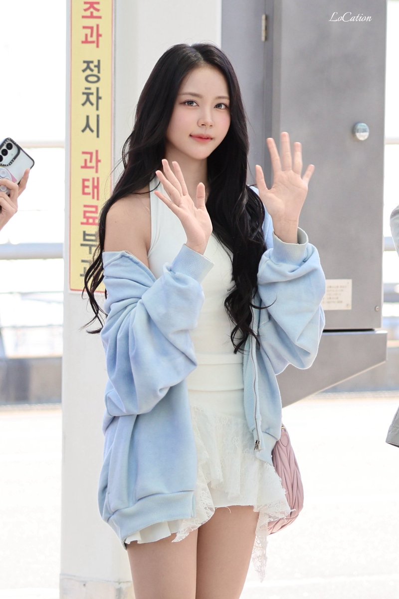 LoCation tweet media