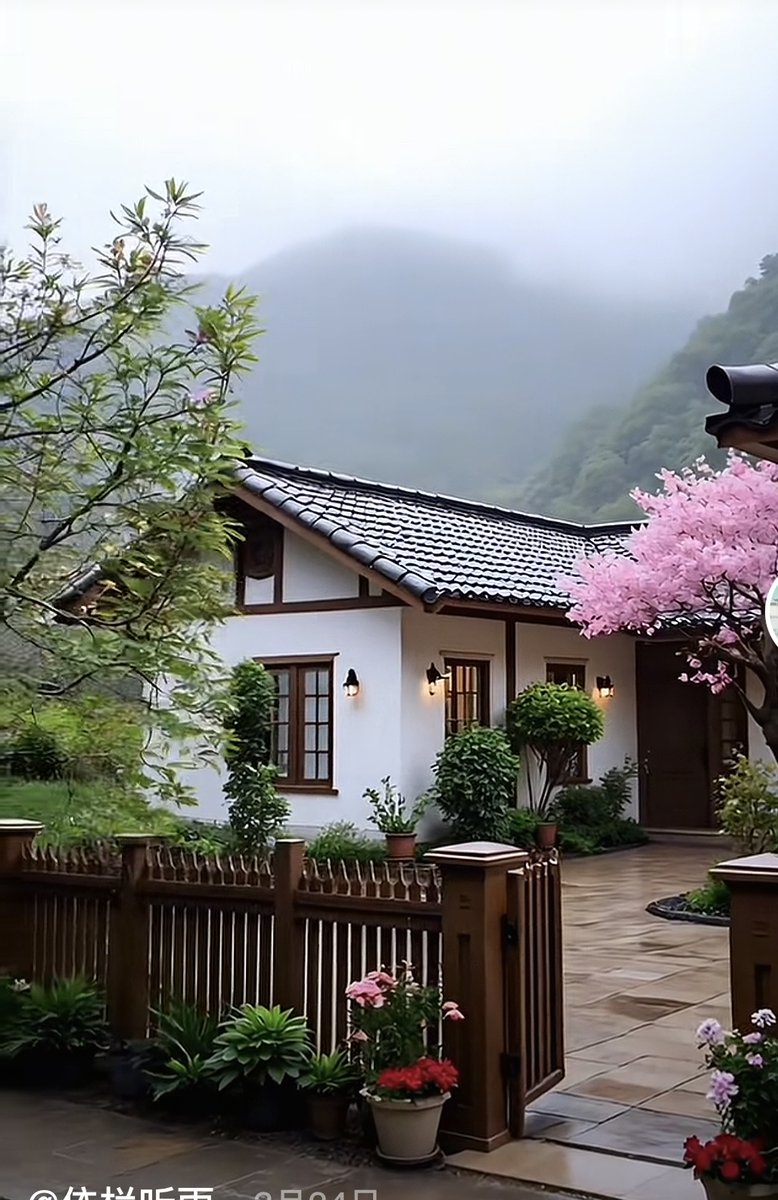 dlpuerto's tweet image. "Every 'I can't' is a door waiting for a 'Watch me.' Break through the noise—your next win starts with one brave step.  #ChallengeAccepted #GrowthMindset"