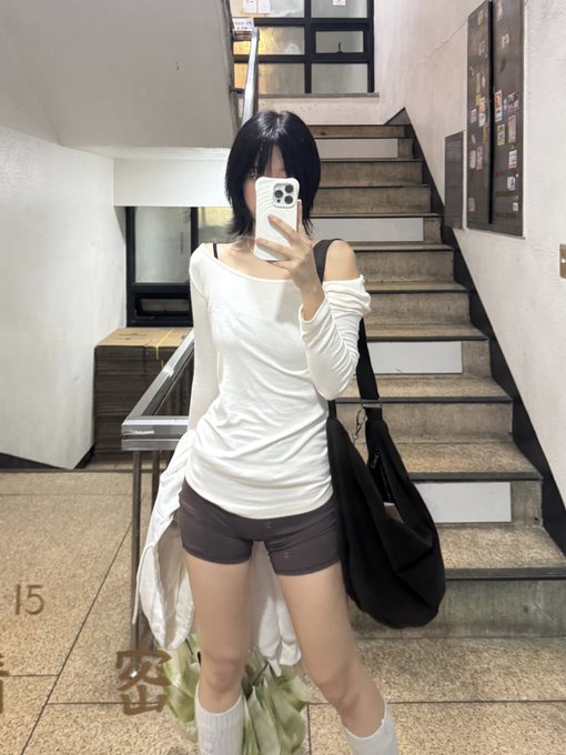 뇸뇸 tweet media