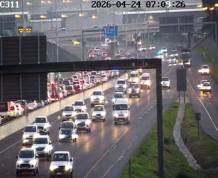 CapeTownFreeway's tweet image. #Crash: R300 North at Bottelary, Right lane closed, Expect delays...#BeTheChange