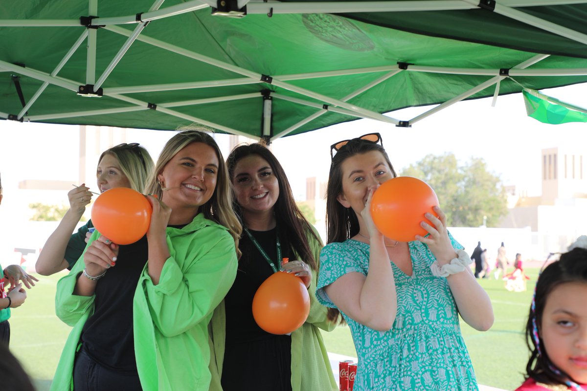 TeachinginDubai's tweet image. Our SABIS schools are a melting pot of cultures, and the Irish community plays a significant role in shaping the diverse tapestry of our community. 🌍

Join us for an incredible journey! 📚Apply now at careers.sabis.net/UAE

#education #teacher #international #uae