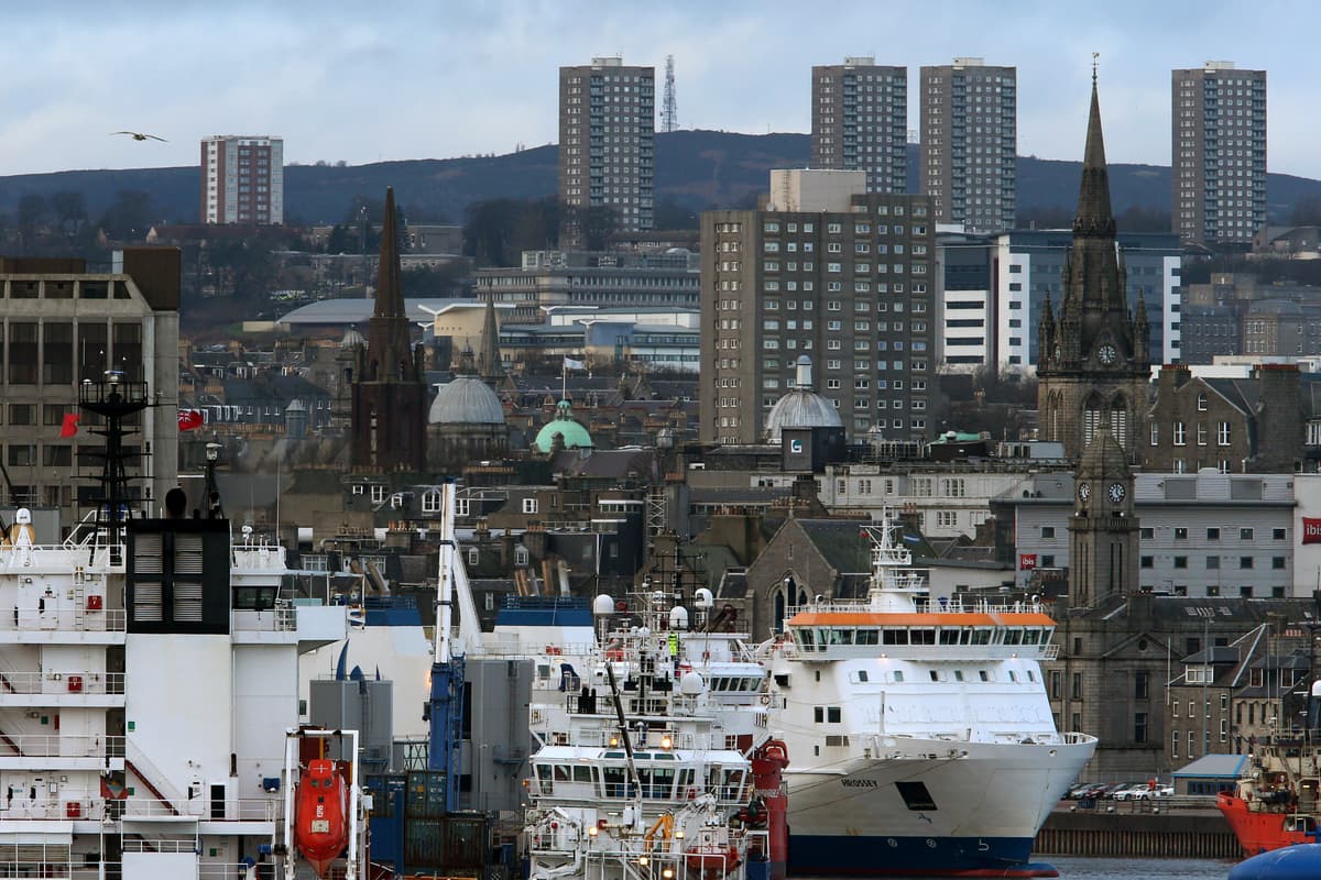 Aberdeen businesses warn of 'growing gap' between North East and UK amid North Sea shutdown fears trib.al/0hIWMKc