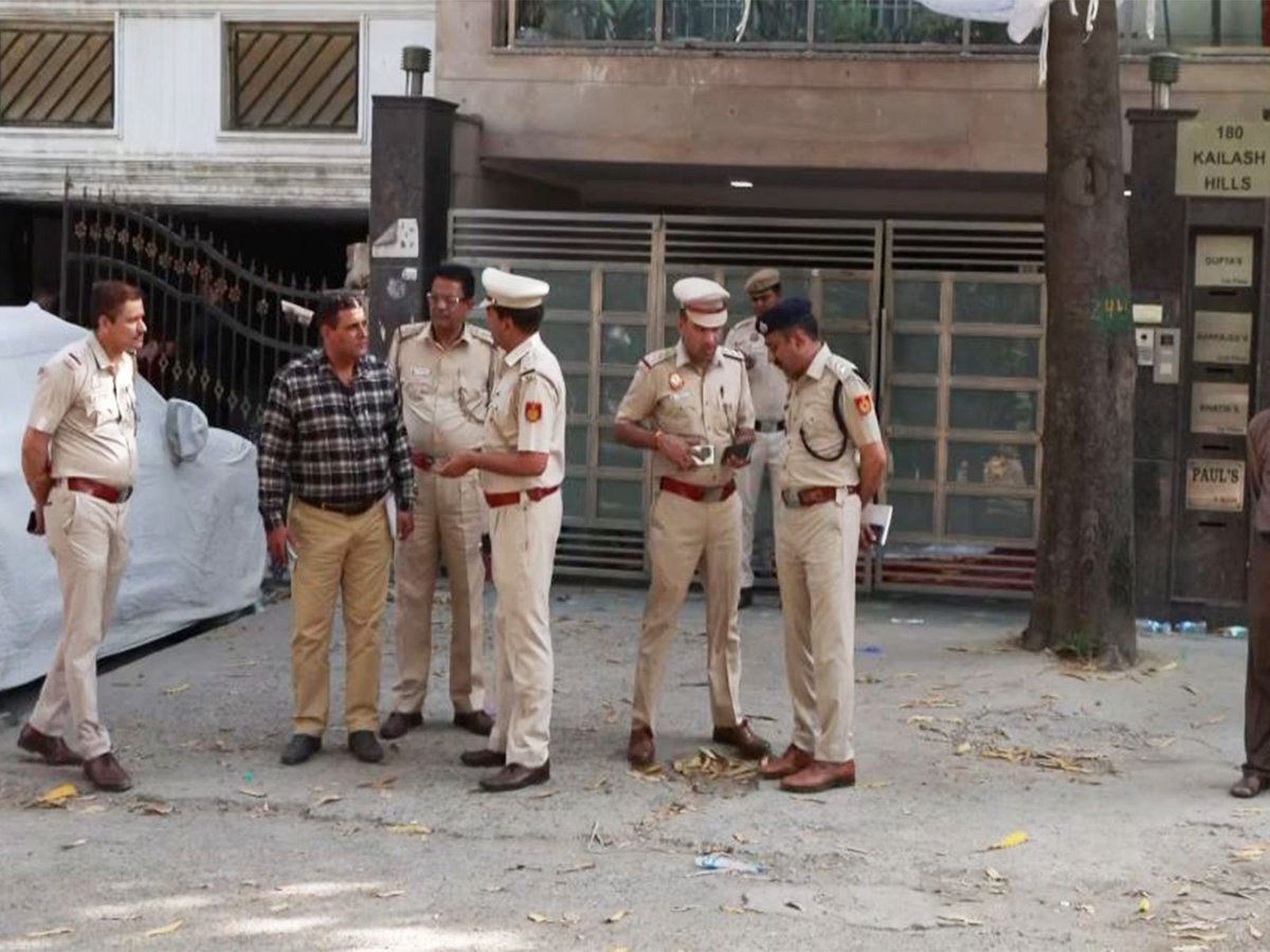 ani_digital's tweet image. Delhi Police to conduct psychological analysis of accused in murder of IRS officer's daughter

Read @ANI Story |
aninews.in/news/national/…

#IRSofficerdaughter #investigation #delhipolice