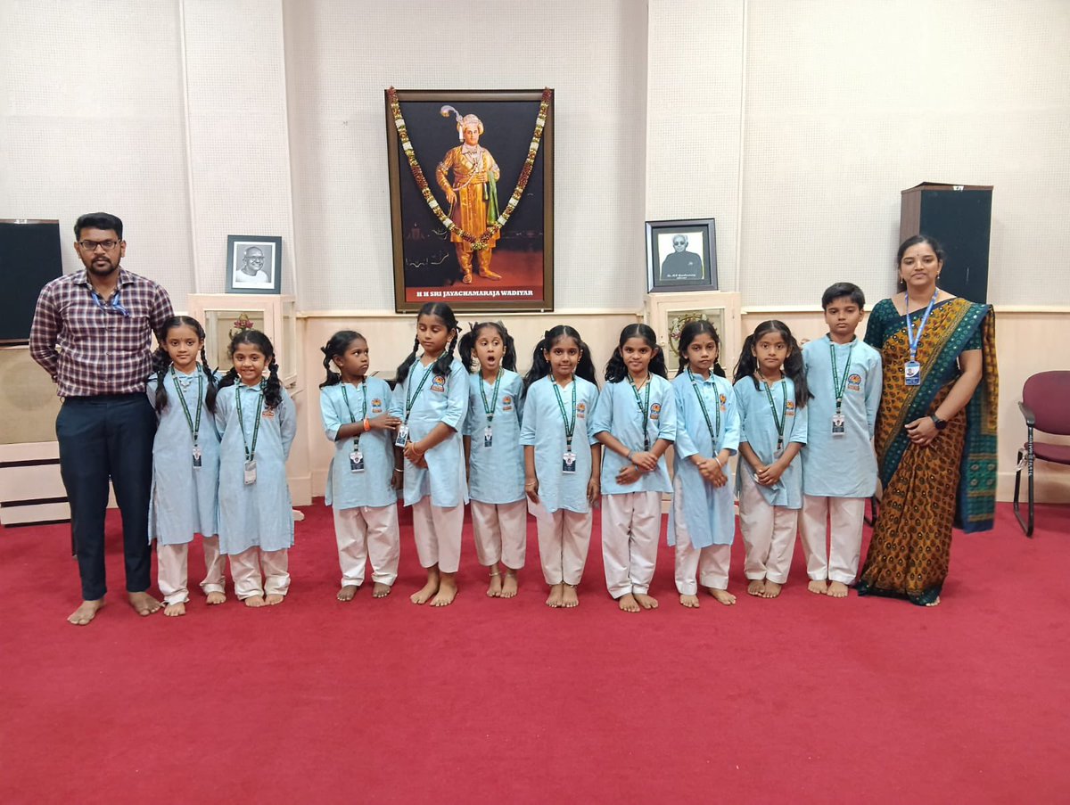 ಇದೇ ಭಾನುವಾರ ಬೆಳಿಗ್ಗೆ 10 ಗಂಟೆಗೆ ಕೇಳಿಗಿಳಿಗಳೇ ಕಾರ್ಯಕ್ರಮದಲ್ಲಿ ಮೈಸೂರಿನ, ಶ್ರೀ ನಗರದ ರಾಷ್ಟ್ರೋತ್ಥಾನ ವಿದ್ಯಾ ಕೇಂದ್ರದ ಪುಟ್ಟ ಮಕ್ಕಳಿಂದ ಕಾರ್ಯಕ್ರಮ ವೈವಿಧ್ಯ.