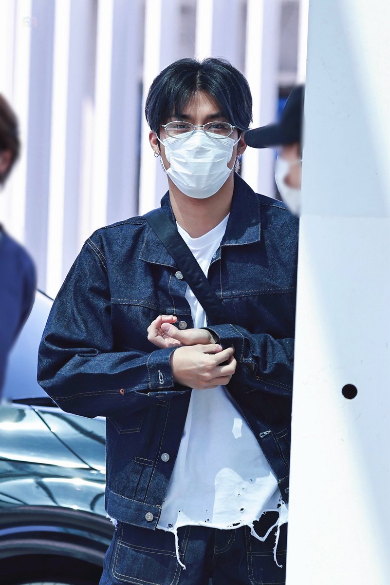 safe skies ✈️ 

#하루토 #박정우