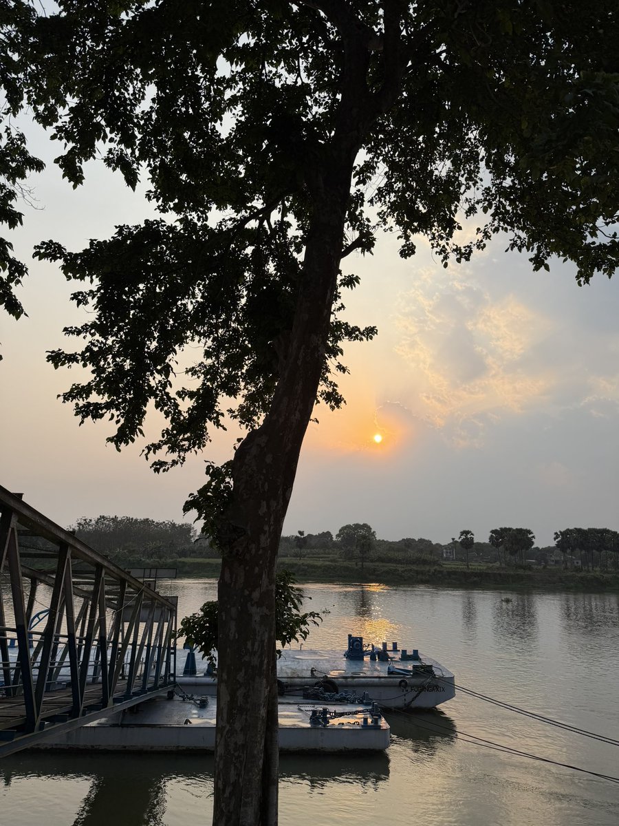 Vijaykulange's tweet image. Life is all about the moment..
#morning click