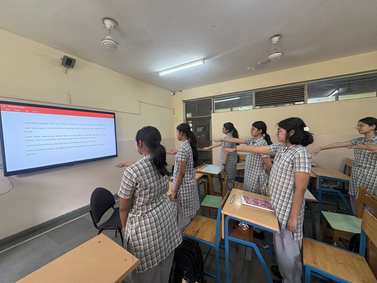 sdg4all's tweet photo. Voices united, choices strengthened
#AhlconIntl stood strong with Delhi Police’s Anti-Drug Awareness Campaign. Students of Classes IX–XII took a powerful pledge—not just in words, but with conviction to choose health, hope & a drug-free future. @DelhiZone_NCB
@DelhiPolice https://t.co/I2jXB0XdxV
