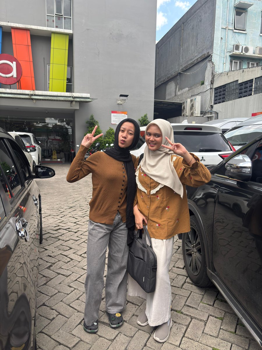 Shahminel tweet media