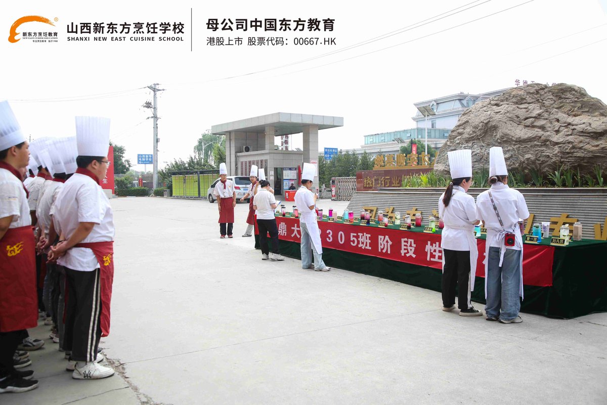 rebekah81840338's tweet image. 5-Minute Mango Fizz! Blend 1 cup mango chunks +  cup coconut water, top with sparkling water u0026 mint. Cool, tropical u0026 zero added sugar—perfect for sunny days! #QuickDrinks #MangoLover