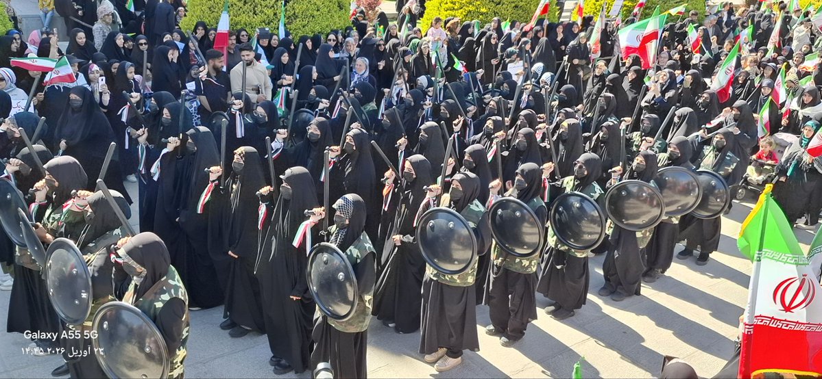 به خیالشان سه روزه ایران را به دست می گیرند و صاحب زنان و دختران ایرانی می شوند
 زهی خیال باطل
 شکوه بانوان و رعشه به تن خود را به تماشا بنشینید