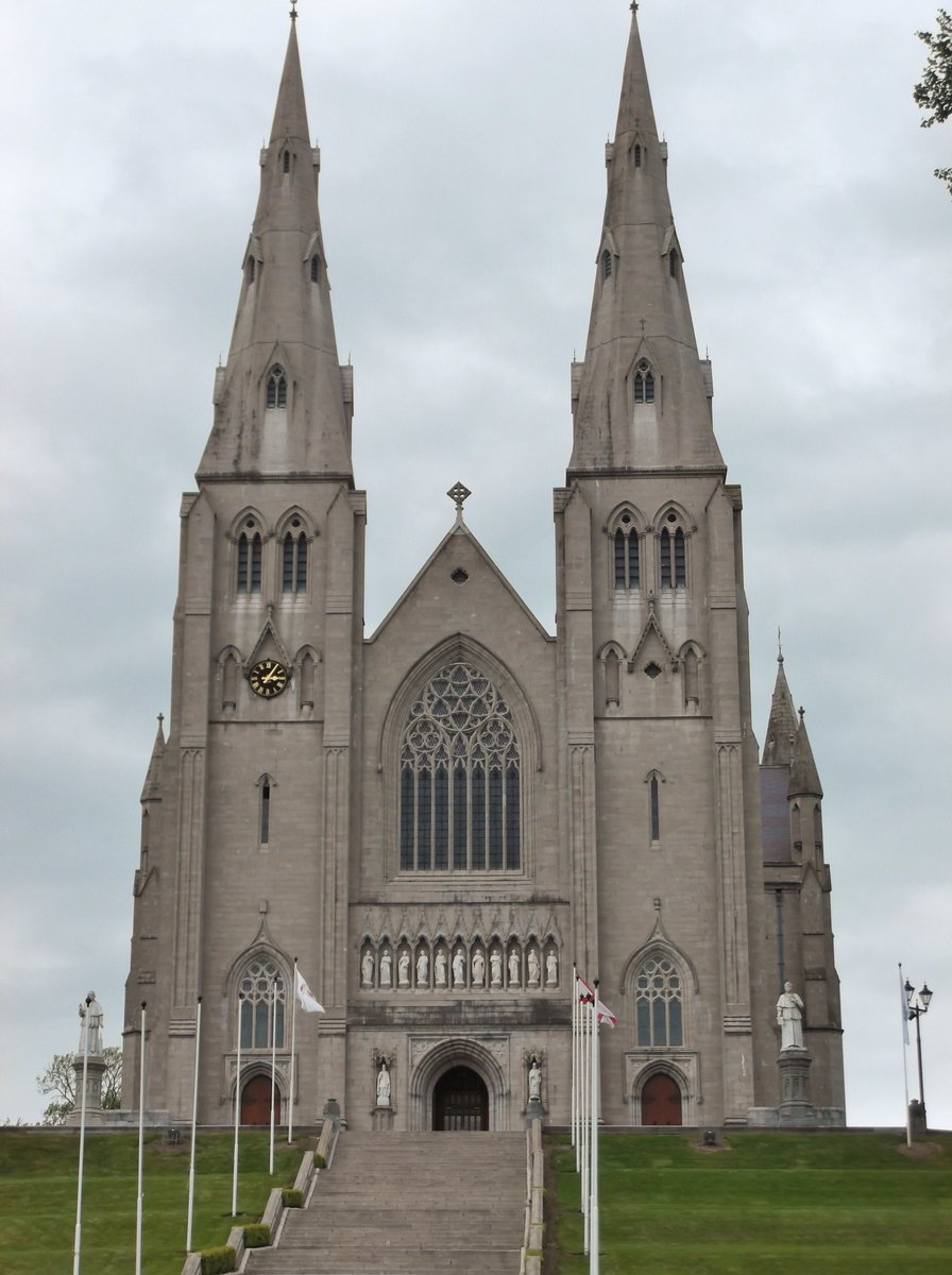 lorraineelizab6's tweet image. 24 April: St Díarmait. Same as St Díarmait (d. c. 852)? Made Bishop of #Armagh 834, but driven from his see by the usurper Foraunan 835! But collected taxes in Connacht 836! Vikings under Turgesius seized Armagh 841! Annals of Ulster; one of "the wisest of the doctors of Europe"!