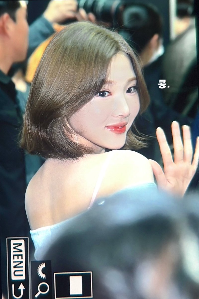 콩 tweet media