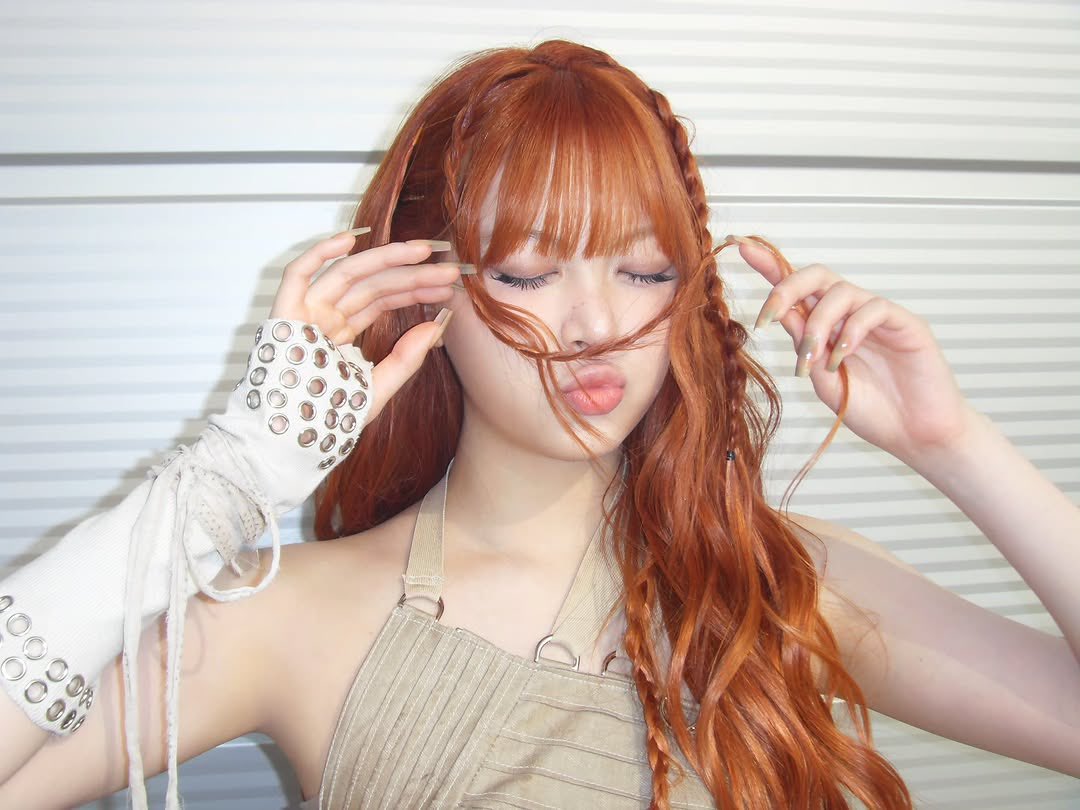 le sserafim pics tweet media