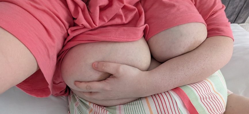 Graceful_Tits tweet media