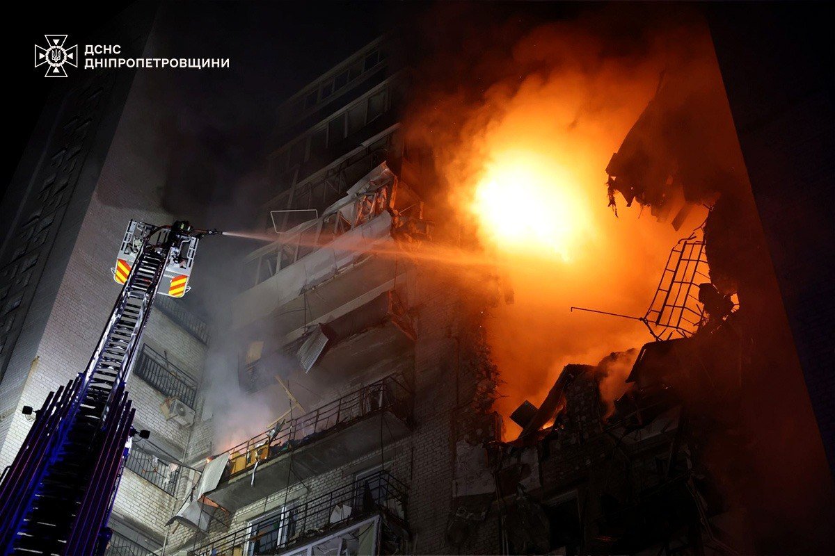 CITeam_en's tweet image. Strikes on Civilian Infrastructure in Ukraine and Russia: April 22-23, 2026 CIT Volunteer Summary:
Over the past 24 hours, at least 9 civilians were killed and 58 others were injured as a result of strikes

In the Chernihiv region, one person was wounded in a UAV attack on the