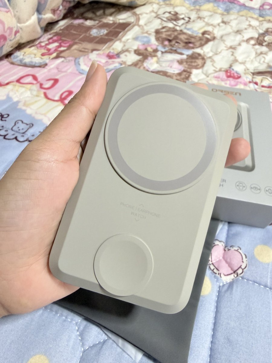 mojiiiii3106's tweet image. ส่งต่อ พาวเบอร์แบงค์ Orsen
แบรนด์ eloop รุ่น ew31 สีเบจ
เพิ่งได้มาวันที่ 2/3/69
ประกันเหลือ 10เดือน++
อปก.ครบทุกอย่าง
🛵 430รส.

นัดรับ ม.กรุงเทพ/Mrt.บางแคนัดรับได้บางวัน
#powerbank #ส่งต่อpowerbank  #ส่งต่อพาวเวอร์แบงค์  #แบตสำรอง #ส่งต่อ #ส่งต่อแบตสำรอง #ส่งต่อ #พาวเวอร์แบงค์