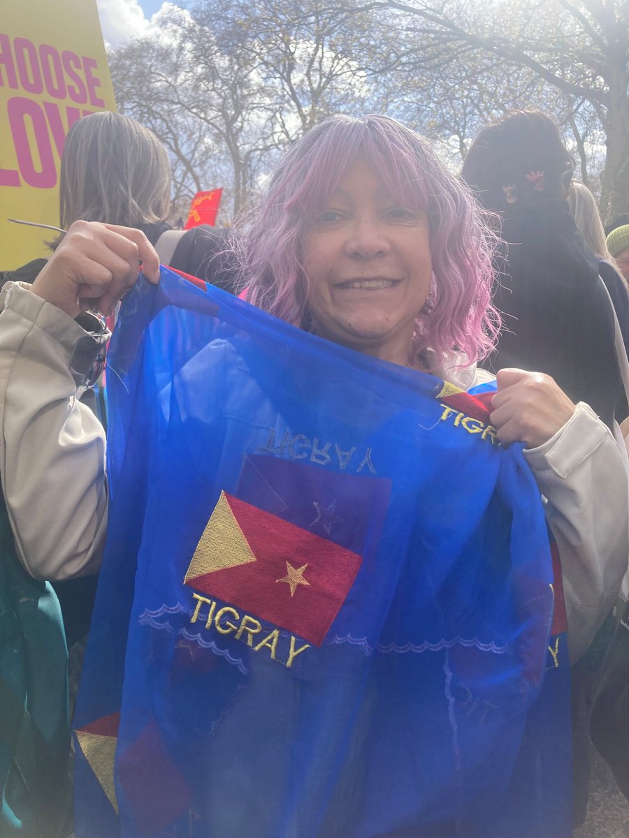 Mengsteab444's tweet photo. The numbers are staggering:
🔹️800,000 dead
🔹️140,000 women raped
🔹️ 4.6M at risk of starvation
🔹️70,000 Tigray|an refugees in Sudan 
🔹️2.4M IDPs in tent camps 
Tigray is facing genocide. We need accountability, humanitarian access, and global attention now. https://t.co/LaS5Tt4eZT