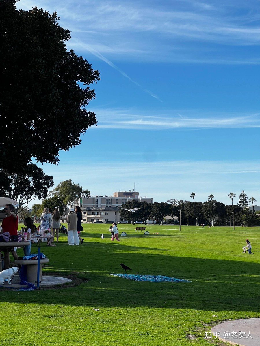 Nicholas Sim Bogart tweet media