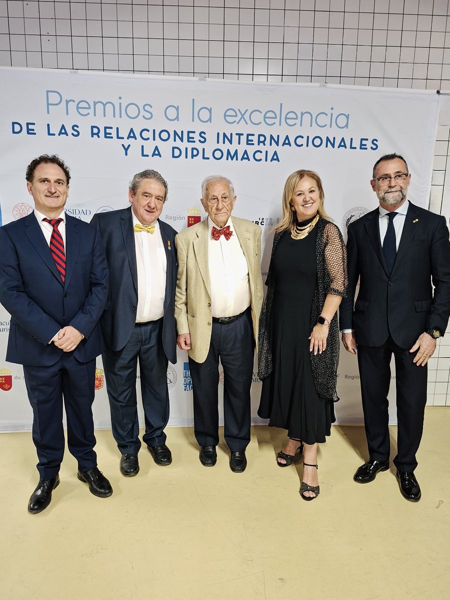 Colabora Mujer tweet media