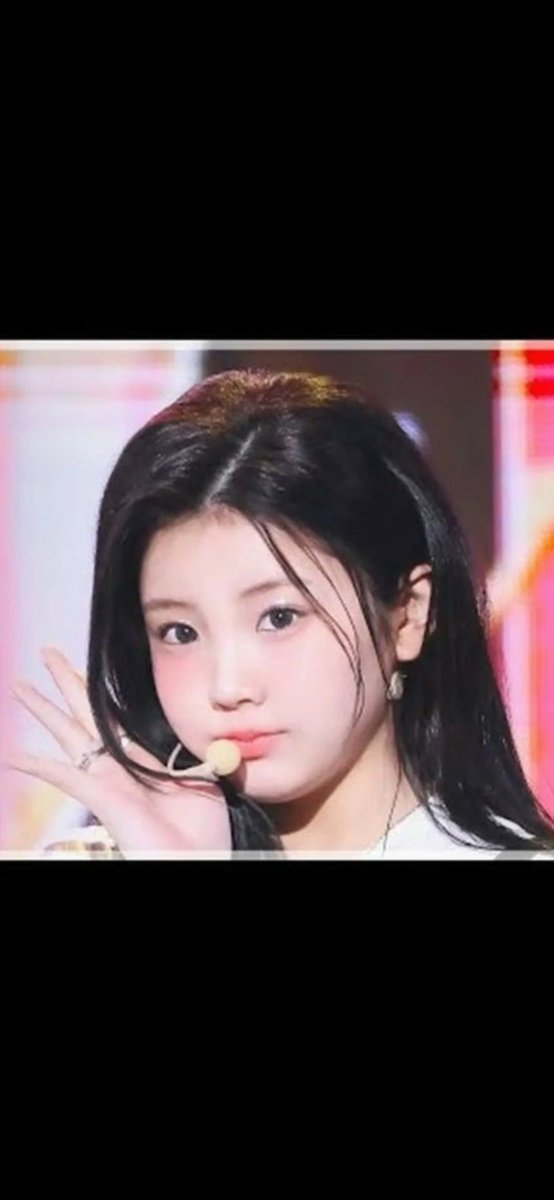 You_R_One's tweet image. ウォニさ、あのもちもちほっぺどこいったの！？🥺💔  

でもさ…垢抜けすぎてビジュ強すぎる💘✨  
結局どんなウォニも優勝なんよ🫶

#ウォニ #ILLIT #KPOP #韓国アイドル #垢抜けえぐい #ビジュ大爆発 #推ししか勝たん