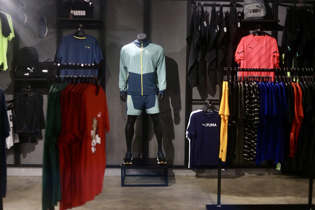 franklin_tissa's tweet image. A Very Good morning and happy #Friday from your number one sports gear store #JustFit
#FitnessFirst