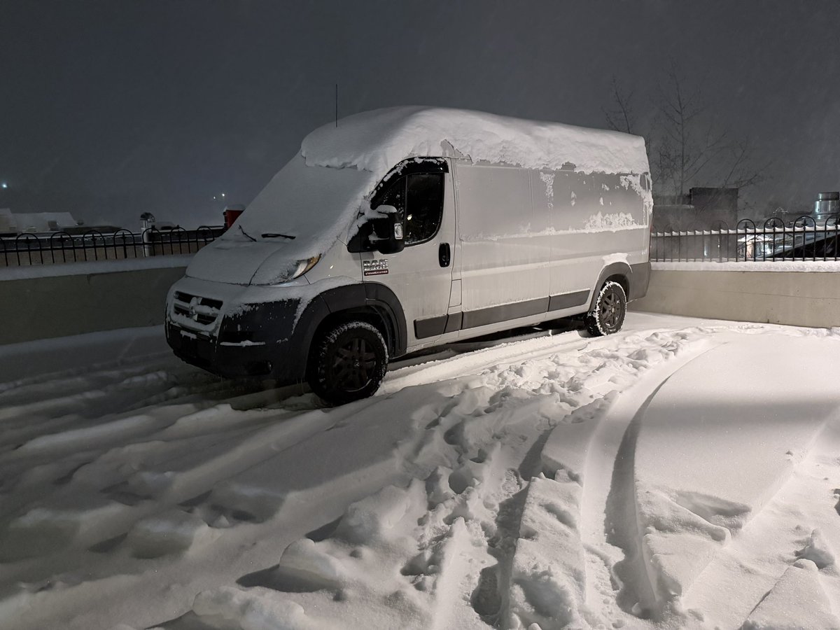 MtMuRDoc's tweet image. Esto Fue en temporada de Nieve #vanlife