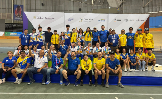 GEBDeportes's tweet image. 🏅 #Ciclismo #Jalisco #CONADE #DatoGEB

La selección de Jalisco rompe récord de medallas doradas en ciclismo de pista de la Olimpiada Nacional CONADE 2026.

La delegación jalisciense obtuvo 31 campeonatos y superó los 30 históricos ganados el año pasado.